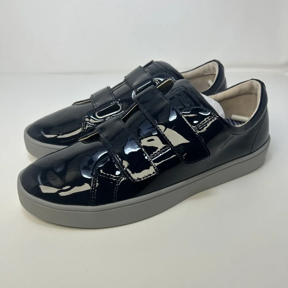 Revitalign Malibu Bella Patent Leather Orthotic Sneakers Peacoat Navy - 10W NIB